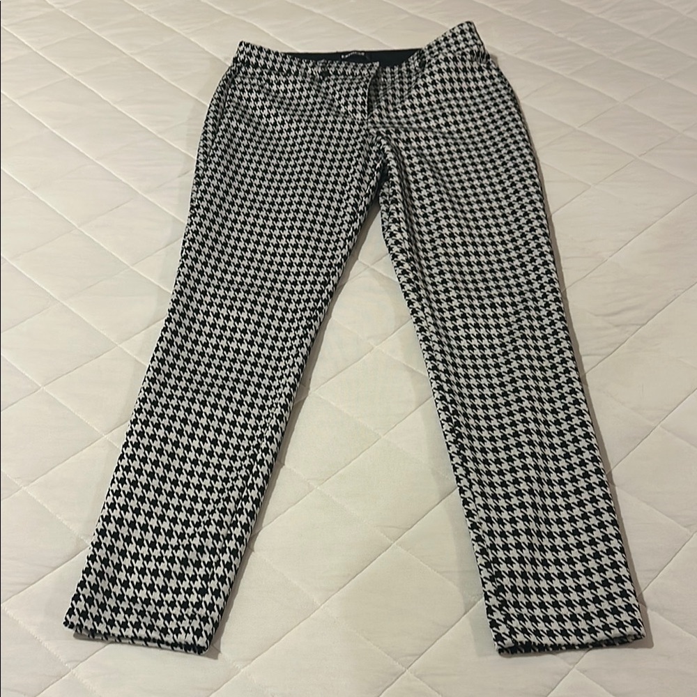 Houndstooth Patterned Pants